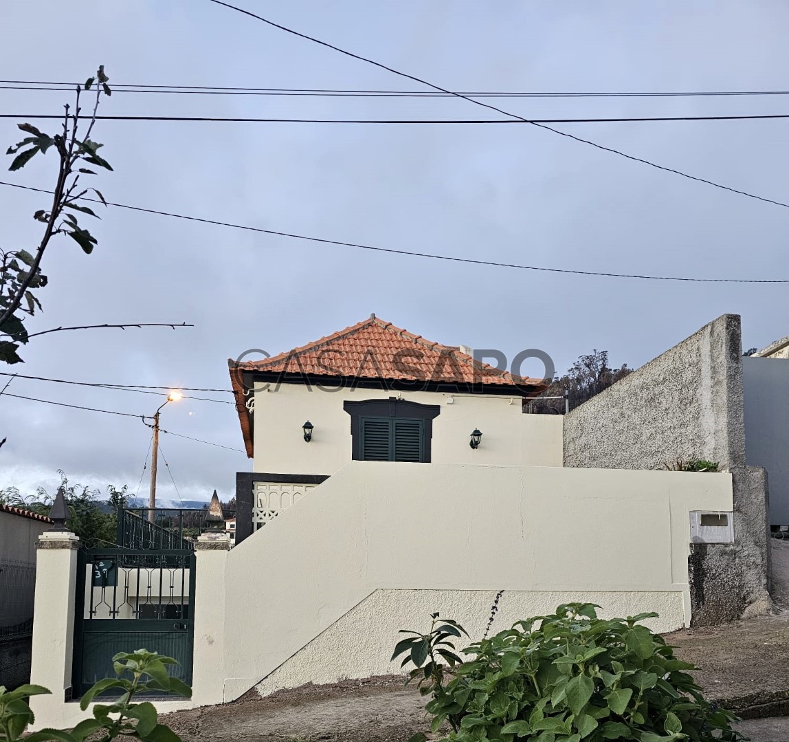 House 2 Bedrooms Duplex Rent 750 € in Câmara de Lobos, Quinta Grande ...