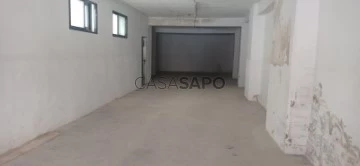 Baixos comercial