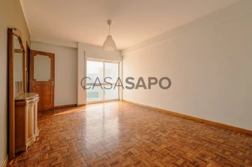 Apartamento 3 habitaciones + 1 hab. auxiliar