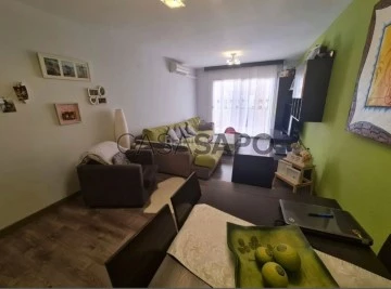 Flat 3 Bedrooms Triplex