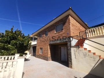 Detached House 4 Bedrooms