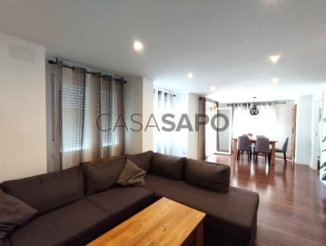 Pis 4 habitació + 1 hab. auxiliar