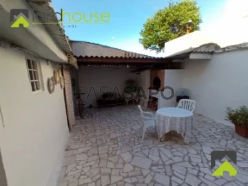 House 4 Bedrooms Duplex