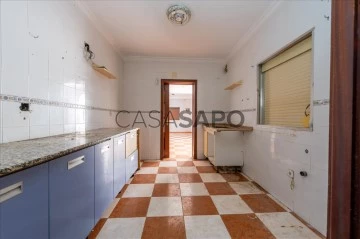 Piso 5 habitaciones +  2 hab. auxiliares