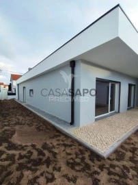 House 3 Bedrooms