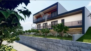 Semi-Detached House 3 Bedrooms