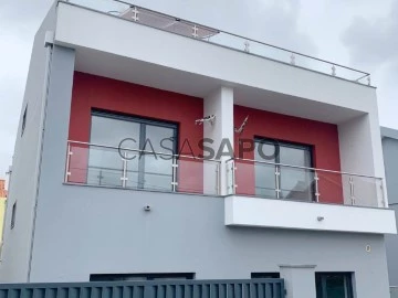 Casa 4 habitaciónes, Duplex