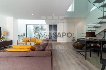 Moradia Geminada T3 Duplex