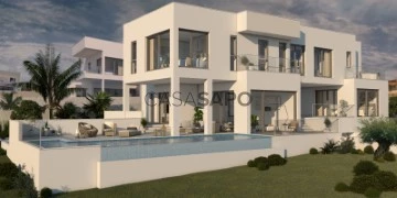 Detached House 4 Bedrooms Triplex