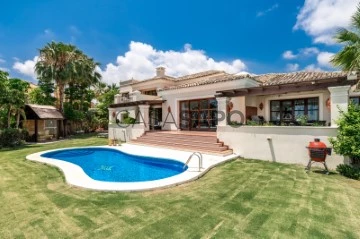 Villa 6 Bedrooms Triplex