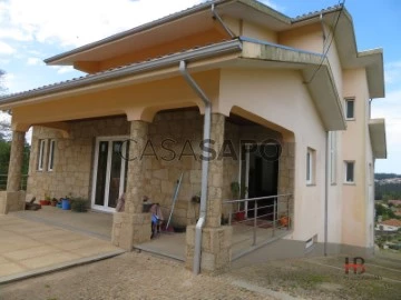 Detached House 4 Bedrooms