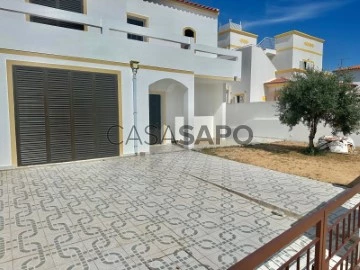 Casa Geminada T3 Triplex