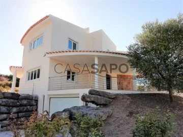 Detached House 4 Bedrooms