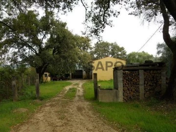 House with land 1 Bedroom