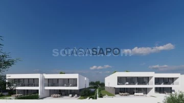 Semi-Detached House 4 Bedrooms