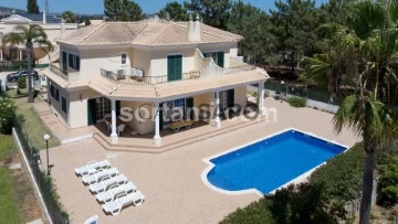 Detached House 6 Bedrooms