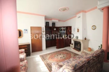 Town House 3 Bedrooms