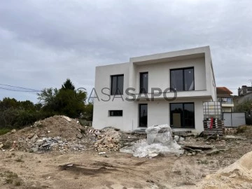 Semi-Detached House 3 Bedrooms