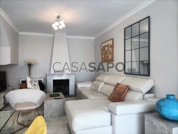 Vivienda adosada 4 habitaciónes, Duplex