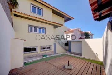 Semi-Detached House 4 Bedrooms