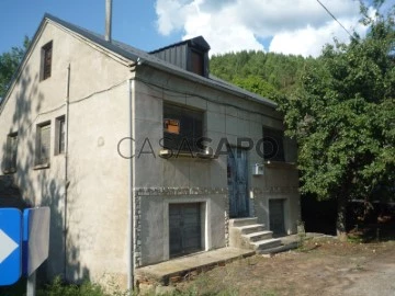 Casa de poble 4 hab. + 1 hab. auxiliar, Duplex