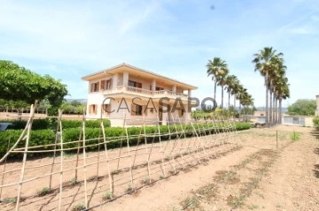 Farm Land 5 Bedrooms