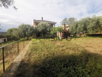 Casa amb parcel·la 4 habitacióes, Duplex