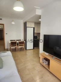 Piso 2 habitaciones + 4 hab. auxiliares