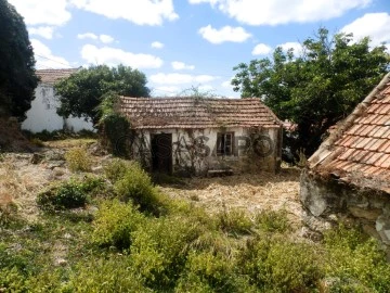 Old House 2 Bedrooms