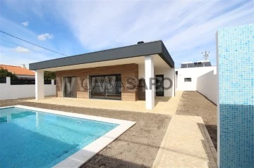 Detached House 4 Bedrooms