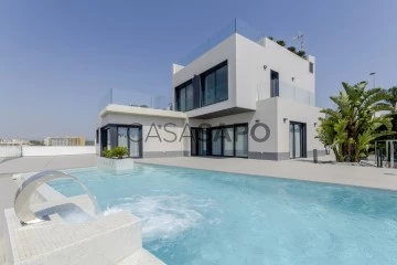 Villa 3 Bedrooms