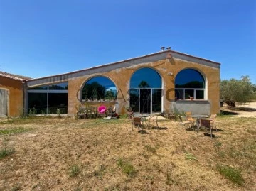 Farm 5 Bedrooms