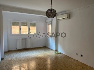 Two-flat House 4 Bedrooms