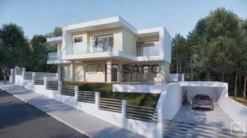 Semi-Detached House 4 Bedrooms