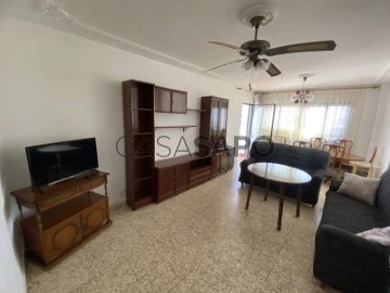 Flat 3 Bedrooms Triplex