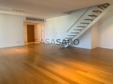 Apartamento T4 Duplex