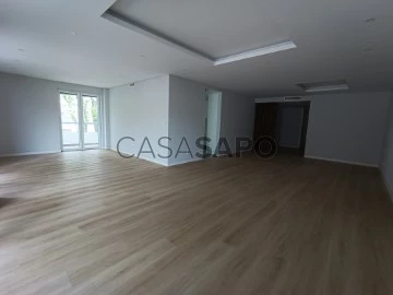 Apartment 3 Bedrooms Triplex