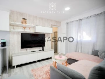 Apartment 2 Bedrooms Triplex