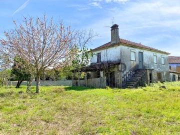 Old House 3 Bedrooms