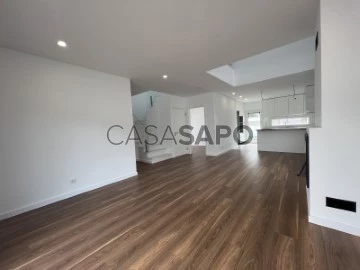 House 4 Bedrooms Duplex