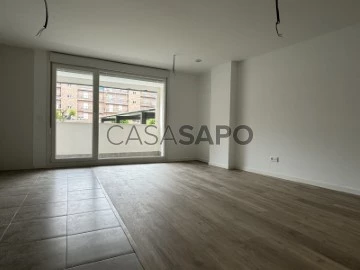 Piso 2 habitaciones + 3 hab. auxiliares