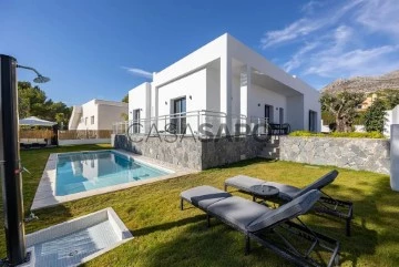 Villa 4 Bedrooms