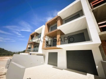 Town House 4 Bedrooms Triplex