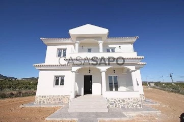 Villa 4 Bedrooms