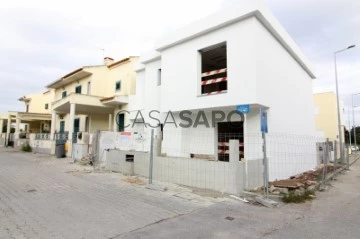 Semi-Detached House 3 Bedrooms Duplex