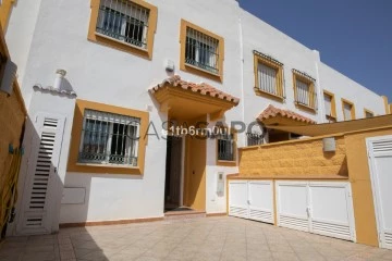 Vivienda adosada 3 habitaciones