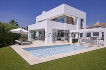 Detached House 6 Bedrooms