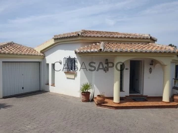 Detached House 4 Bedrooms