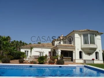 Detached House 4 Bedrooms