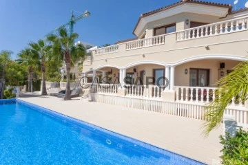 Villa 5 Bedrooms Triplex